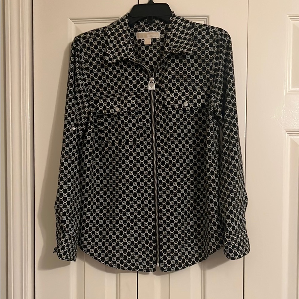 Black and White Patterned Zip-Up Shirt with optional roll tab sleeves.